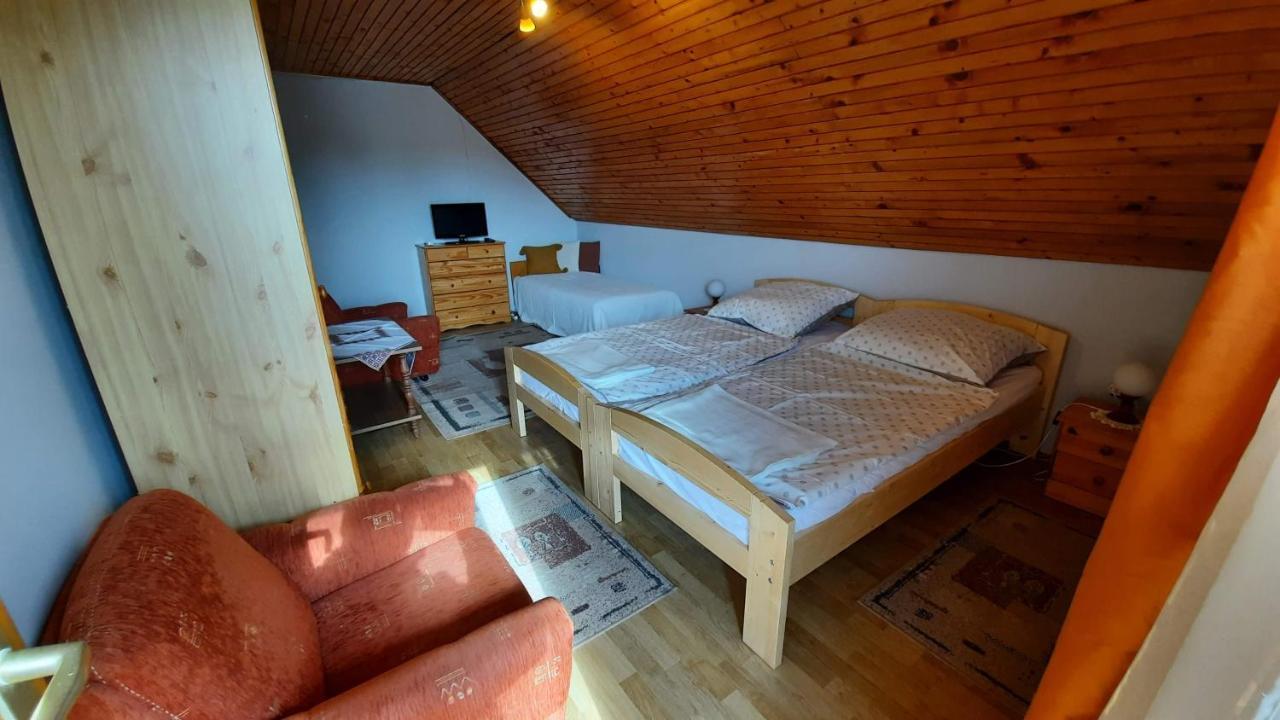 Magdalena Haz Apartment Балатонлеле Екстериор снимка